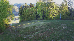 Prostřední část sjezdovky a snowpark
