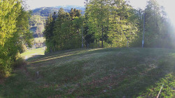 Prostřední část sjezdovky a snowpark