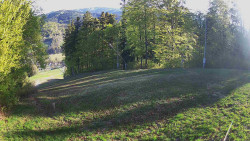 Prostřední část sjezdovky a snowpark