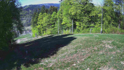 Prostřední část sjezdovky a snowpark