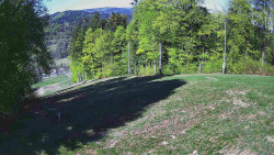Prostřední část sjezdovky a snowpark