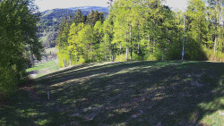 Prostřední část sjezdovky a snowpark