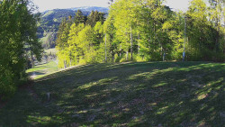 Prostřední část sjezdovky a snowpark