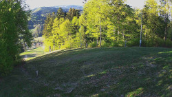 Prostřední část sjezdovky a snowpark