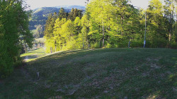 Prostřední část sjezdovky a snowpark