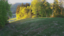 Prostřední část sjezdovky a snowpark