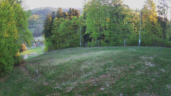 Prostřední část sjezdovky a snowpark