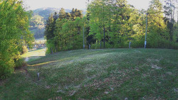 Prostřední část sjezdovky a snowpark