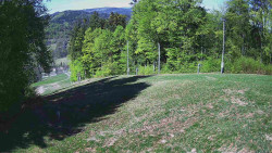 Prostřední část sjezdovky a snowpark