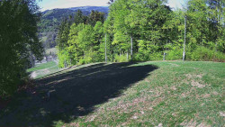 Prostřední část sjezdovky a snowpark