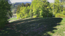 Prostřední část sjezdovky a snowpark