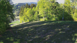 Prostřední část sjezdovky a snowpark