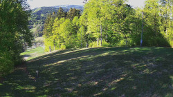 Prostřední část sjezdovky a snowpark