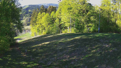 Prostřední část sjezdovky a snowpark