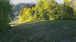 Prostřední část sjezdovky a snowpark