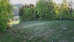 Prostřední část sjezdovky a snowpark