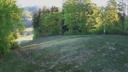 Prostřední část sjezdovky a snowpark