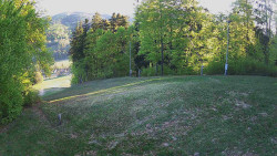 Prostřední část sjezdovky a snowpark