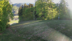 Prostřední část sjezdovky a snowpark