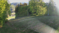 Prostřední část sjezdovky a snowpark