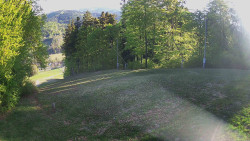 Prostřední část sjezdovky a snowpark