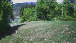 Prostřední část sjezdovky a snowpark