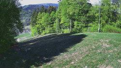Prostřední část sjezdovky a snowpark