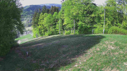 Prostřední část sjezdovky a snowpark