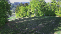 Prostřední část sjezdovky a snowpark