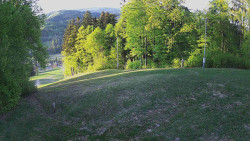 Prostřední část sjezdovky a snowpark