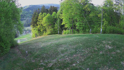Prostřední část sjezdovky a snowpark
