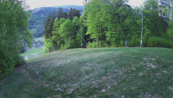 Prostřední část sjezdovky a snowpark