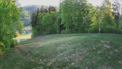 Prostřední část sjezdovky a snowpark