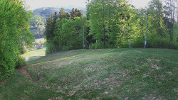 Prostřední část sjezdovky a snowpark