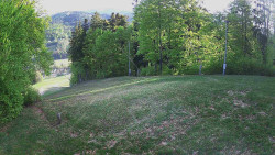Prostřední část sjezdovky a snowpark