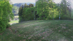 Prostřední část sjezdovky a snowpark