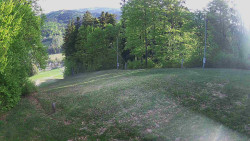 Prostřední část sjezdovky a snowpark