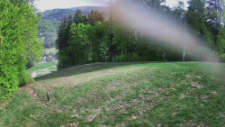 Prostřední část sjezdovky a snowpark