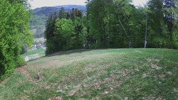 Prostřední část sjezdovky a snowpark