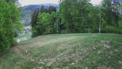 Prostřední část sjezdovky a snowpark