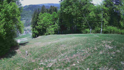 Prostřední část sjezdovky a snowpark