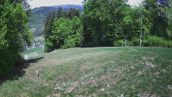 Prostřední část sjezdovky a snowpark