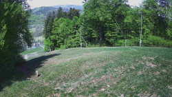 Prostřední část sjezdovky a snowpark