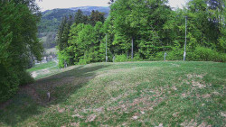 Prostřední část sjezdovky a snowpark