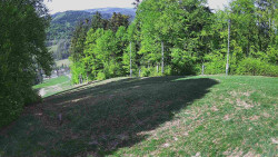 Prostřední část sjezdovky a snowpark