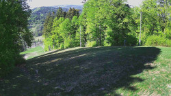 Prostřední část sjezdovky a snowpark