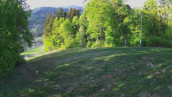 Prostřední část sjezdovky a snowpark