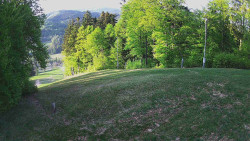 Prostřední část sjezdovky a snowpark