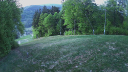 Prostřední část sjezdovky a snowpark