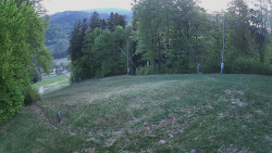 Prostřední část sjezdovky a snowpark